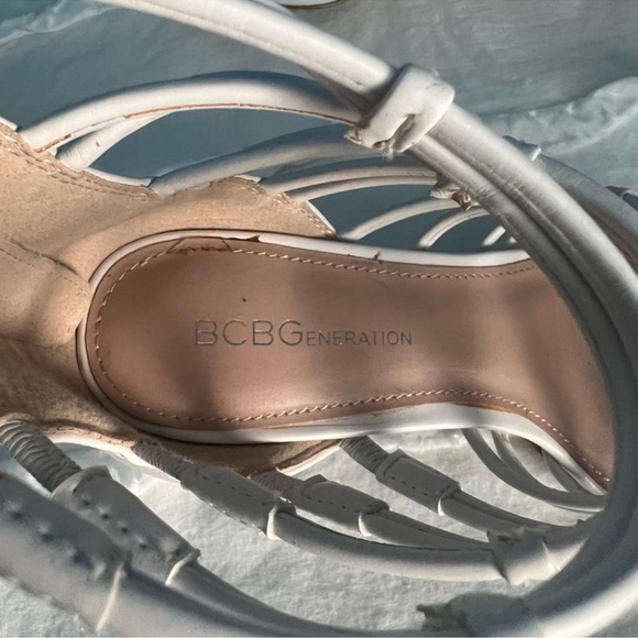 BCBG Heels Sandals 7.5 New Year’s Eve shoes white - Picture 3 of 7